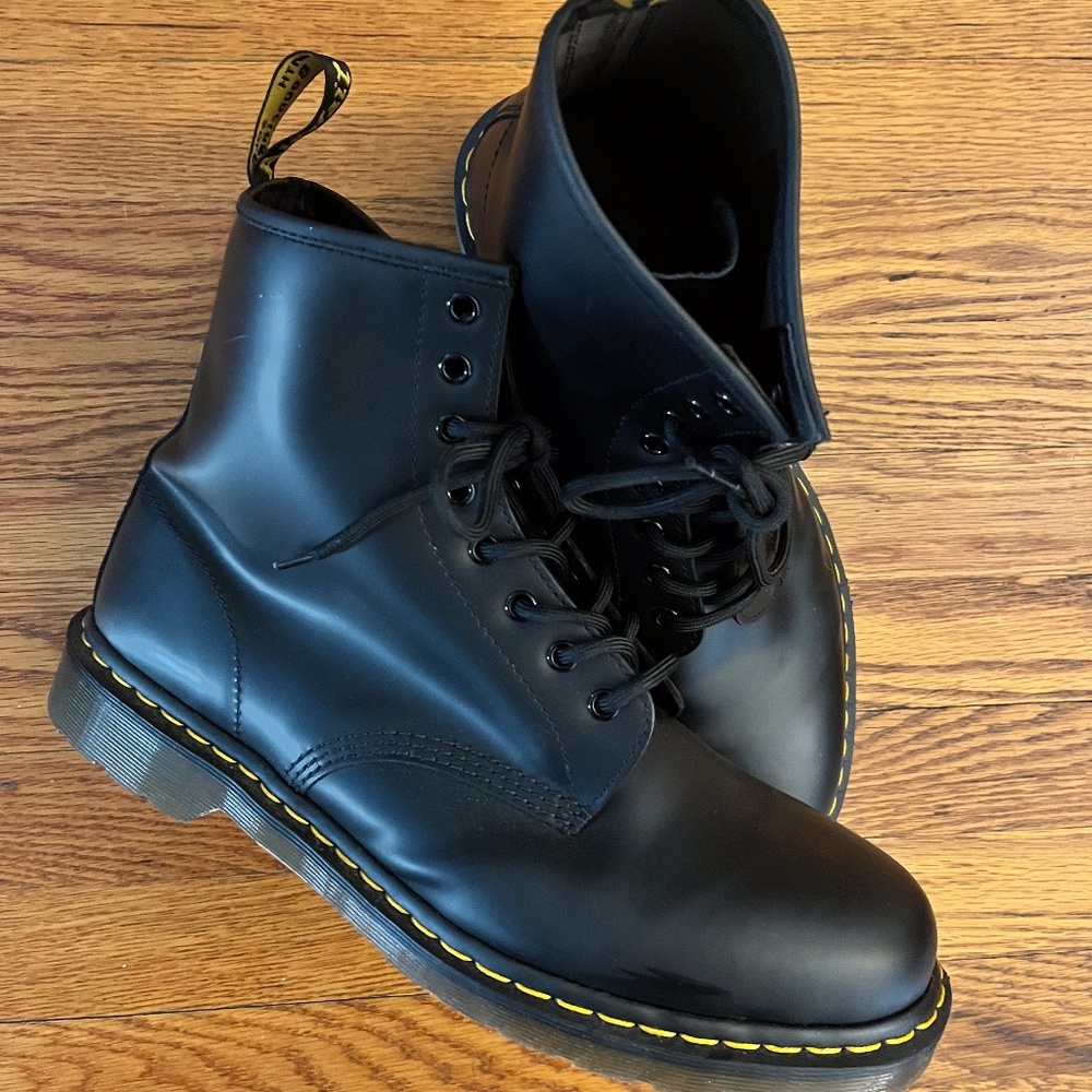 Men's Size 13 /  1460 Dr. Marten's Leather Boots